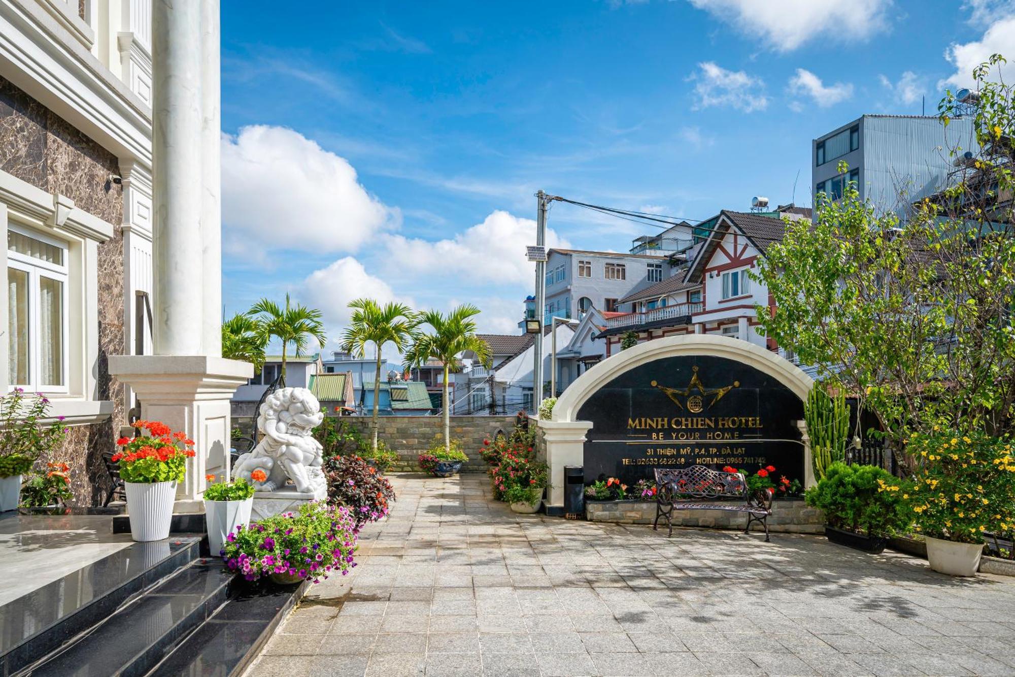 Minh Chien Hotel Da Lat Buitenkant foto